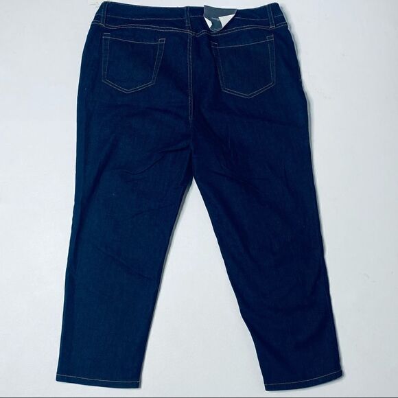 Liz Claiborne | NWT Cropped Denim Jeans - Picture 7 of 7